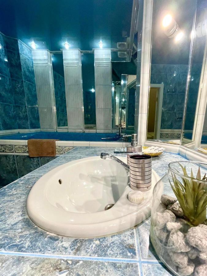 Апартаменти Great One Bed Right Near Opera House Київ Екстер'єр фото