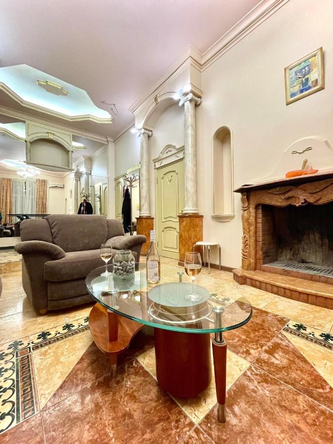 Апартаменти Great One Bed Right Near Opera House Київ Екстер'єр фото